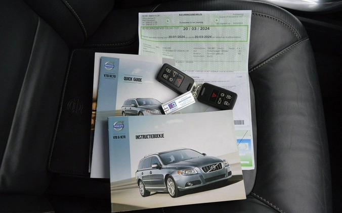 Volvo V70 cena 33900 przebieg: 170400, rok produkcji 2012 z Hrubieszów małe 742